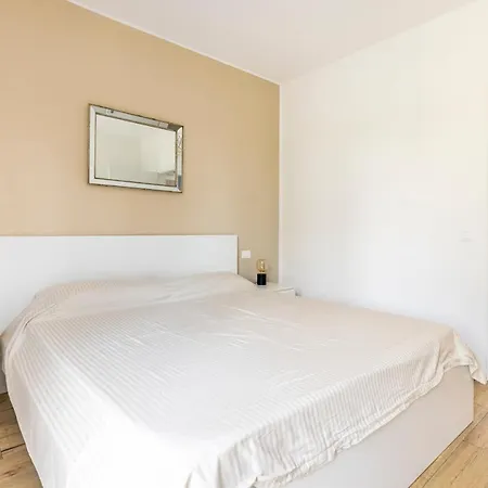 Διαμέρισμα Trendy Aparment With Garage Right By The *